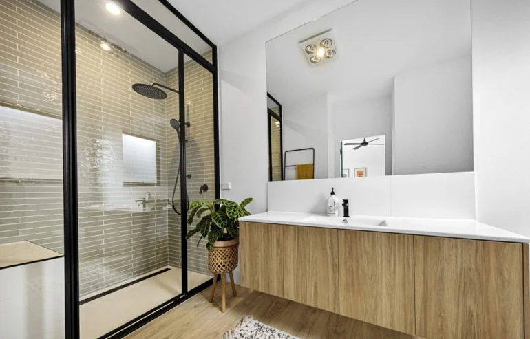 Two Storey Modular Home Main Bathroom