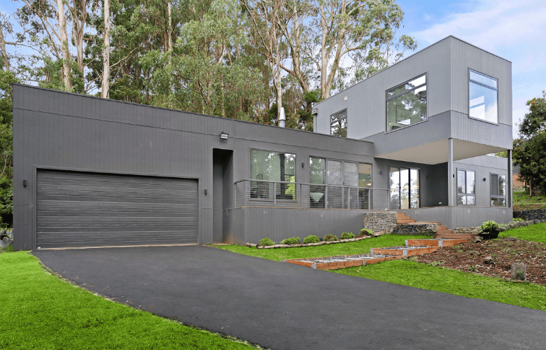 Custom homes by Tachos House