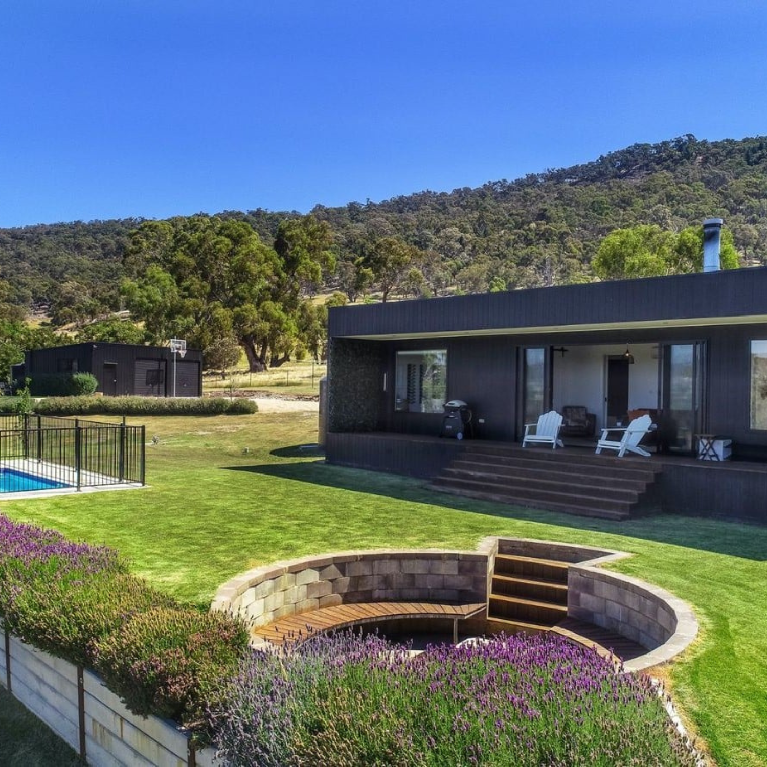 Project Focus: Charming Bushland Haven, McKenzie Hill, VIC